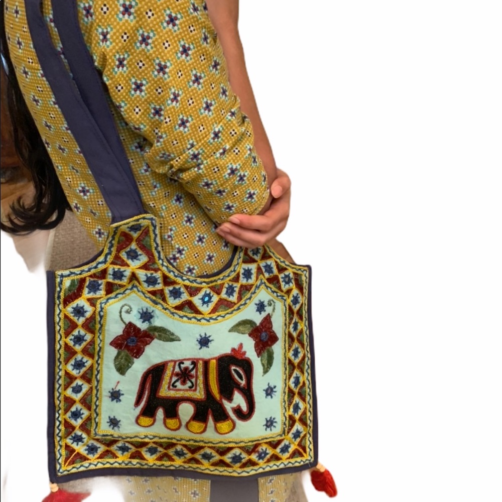 Handbag - Picture 3 of 3